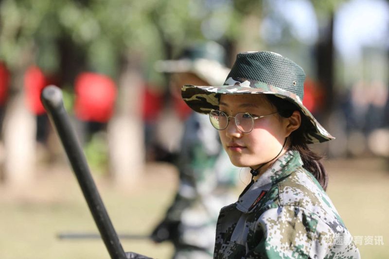 女生大专生当兵好处是什么（大专女生当兵好不好）